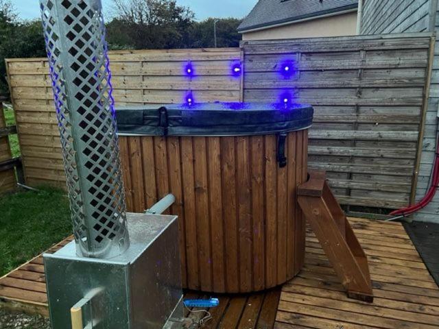 Cottage Cocooning Romantique Avec Jaccuzzi Prive Ancinnes المظهر الخارجي الصورة
